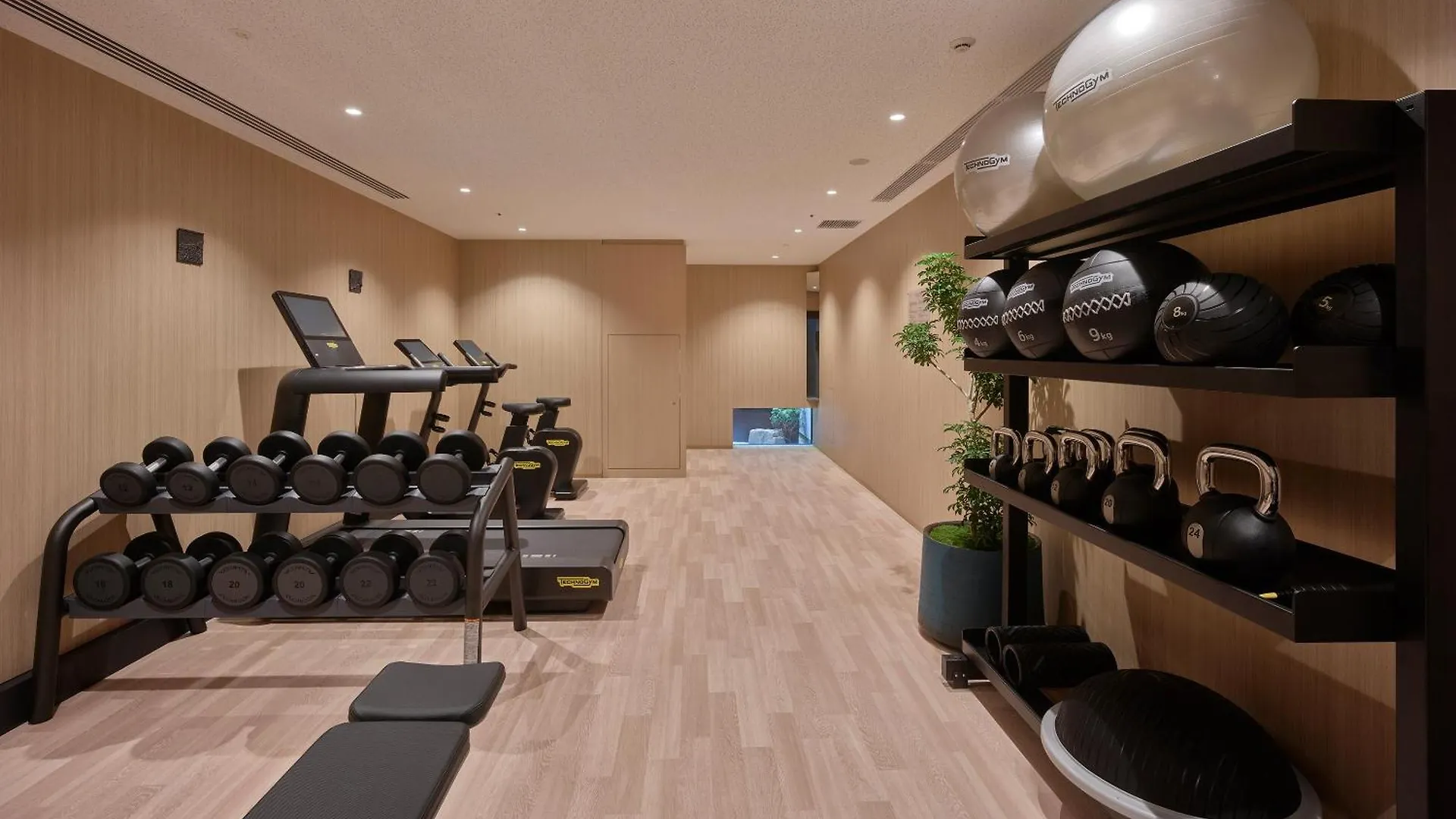 Mitsui Garden Hotel Kyoto Sanjo Premier 5*,  Japan